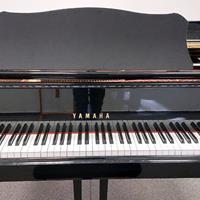 Klavir Yamaha C-3 studio koncertni